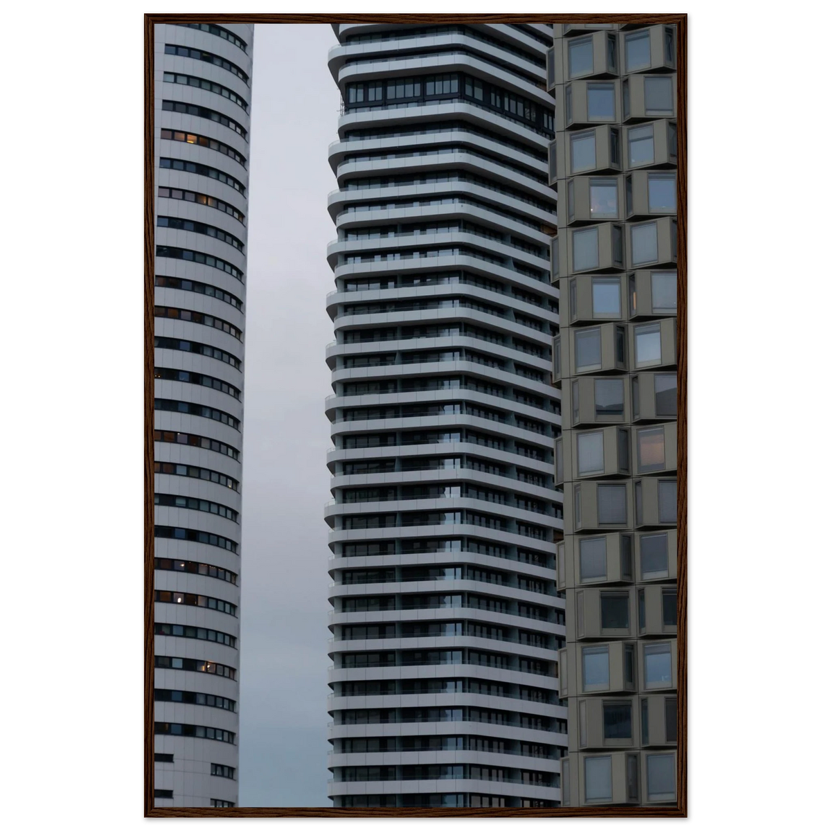 Towers – modern felhőkarcolók fakeretes fotónyomat