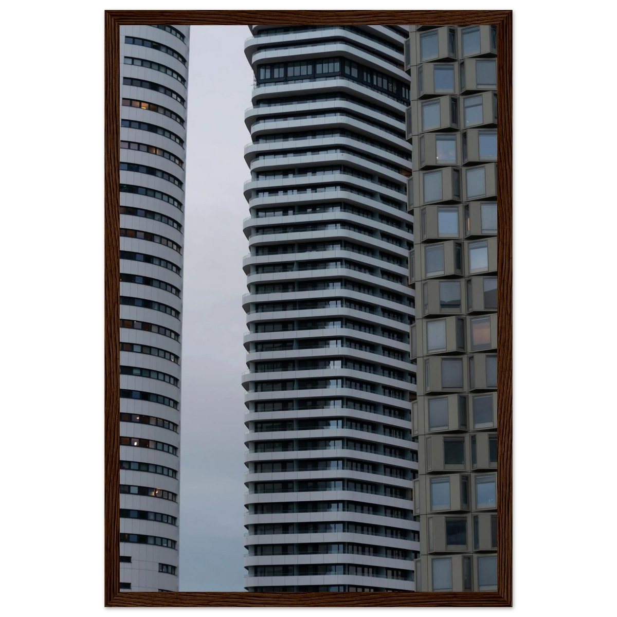Towers – modern felhőkarcolók fakeretes fotónyomat